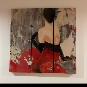 Three piece incredible picture.